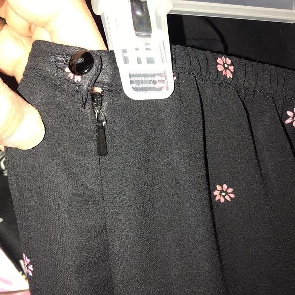 Women’s Semi-Sheer Floral Skirt - Picture 8 of 9